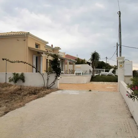 De La Vilă Agios Stefanos Avliotes (Corfu)